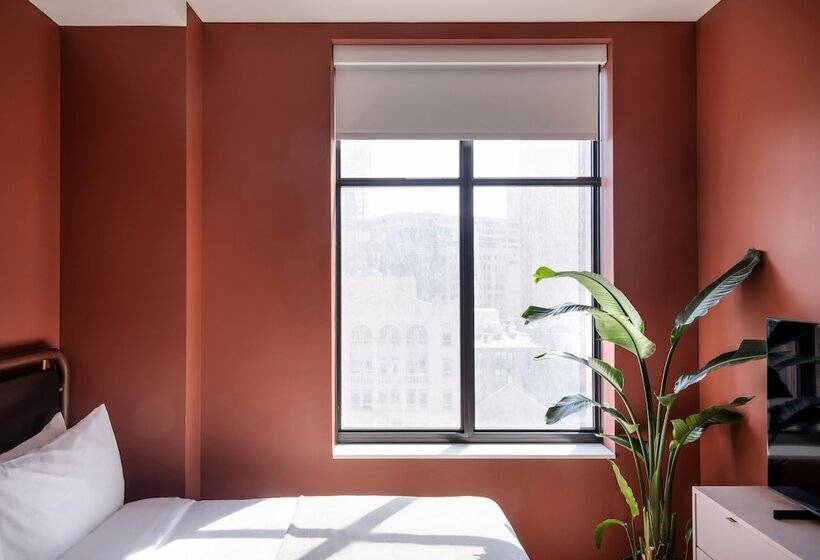 침실 2개 아파트, Roost Detroit