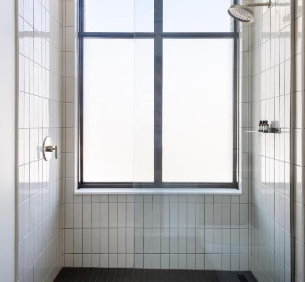 带大床的标准工作室, Roost Detroit