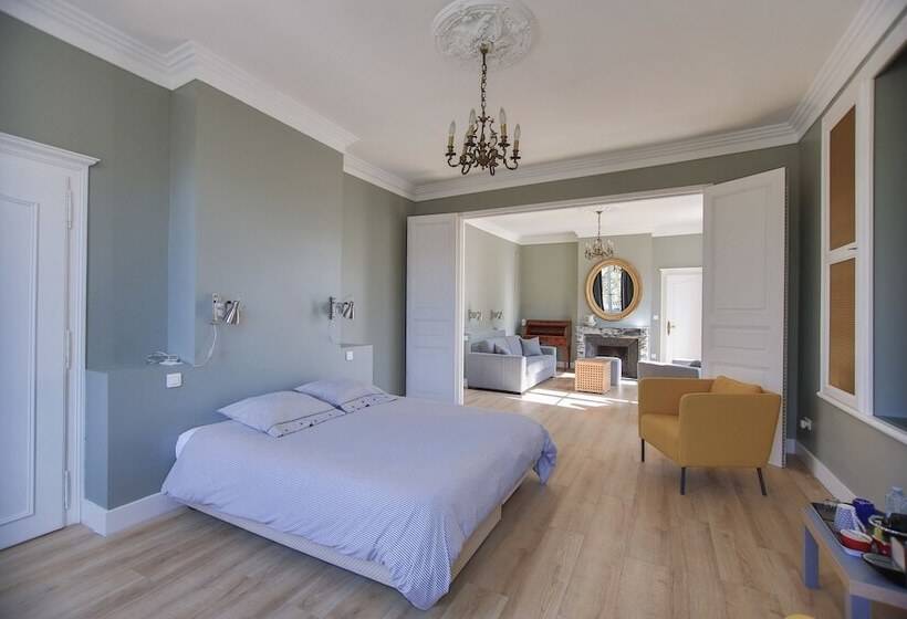 جناح سوبيريور, Manoir De L'echauguette