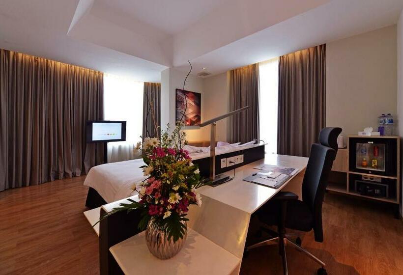 行政房间, Fox Hotel Pekanbaru