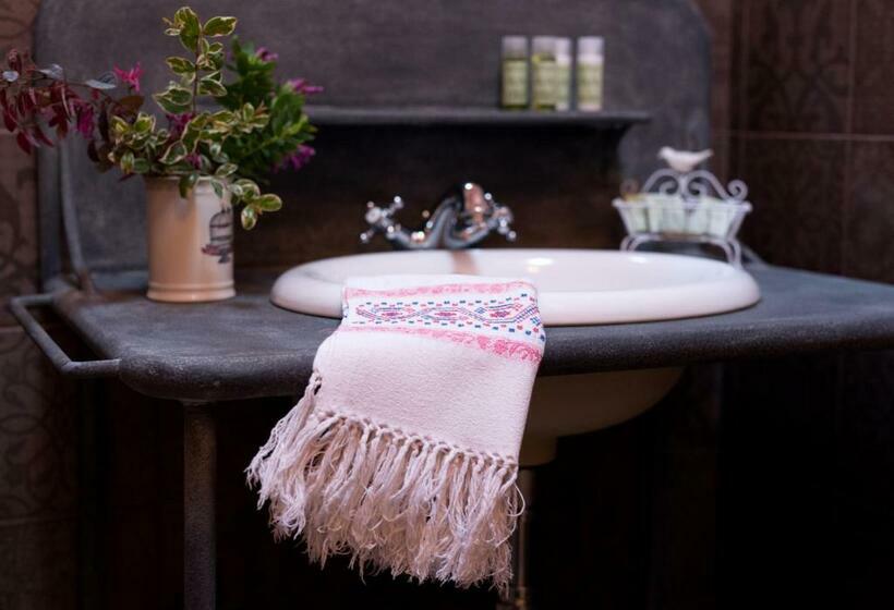 חדר סטנדרט נוף לבריכה, Leonardo Resort