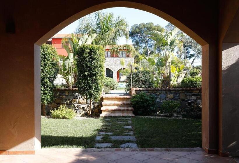 דירת חדר נוף לגינה, Leonardo Resort