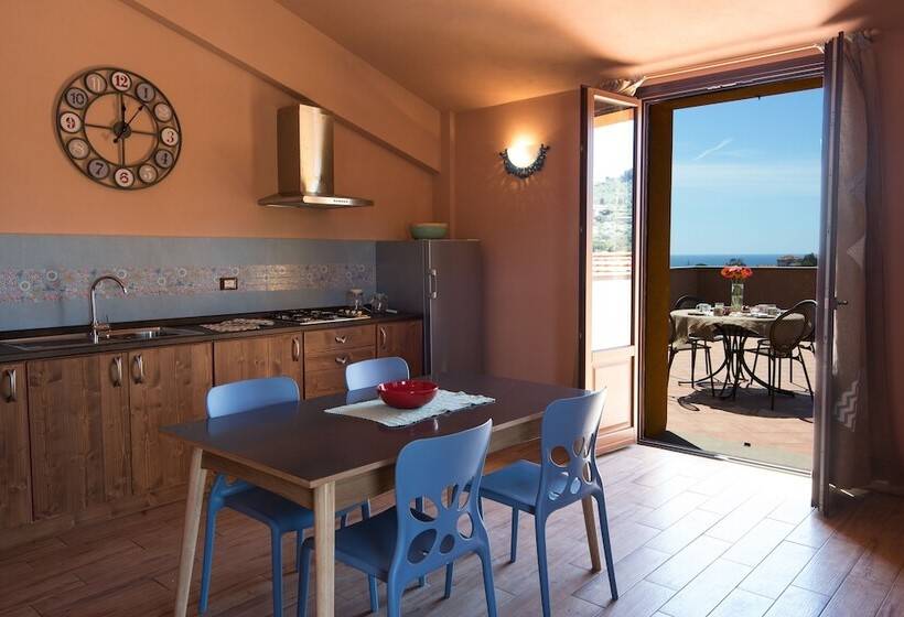 דירת חדר נוף לים, Leonardo Resort