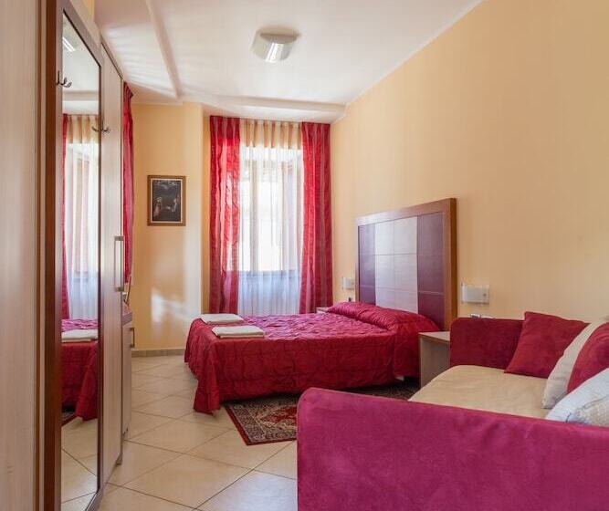 غرفة ديلوكس رباعية, Conte Ruggero