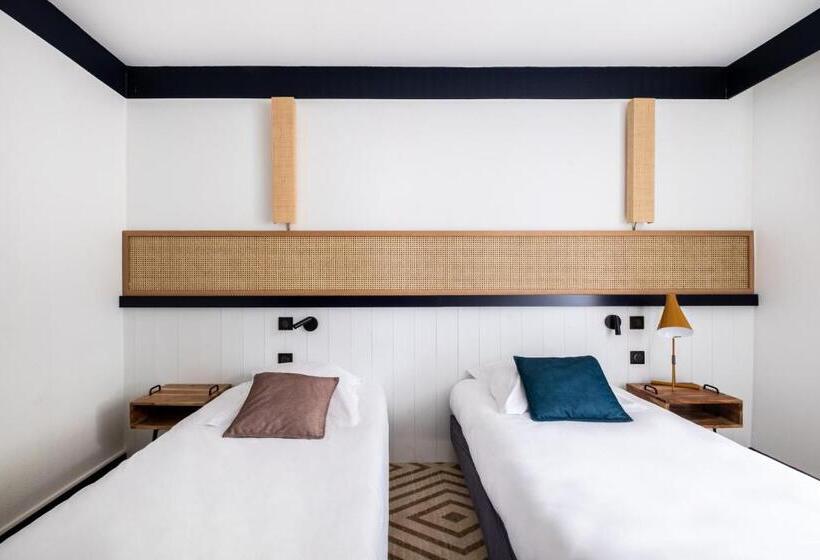 חדר משפחתי, Hôtel Le Français