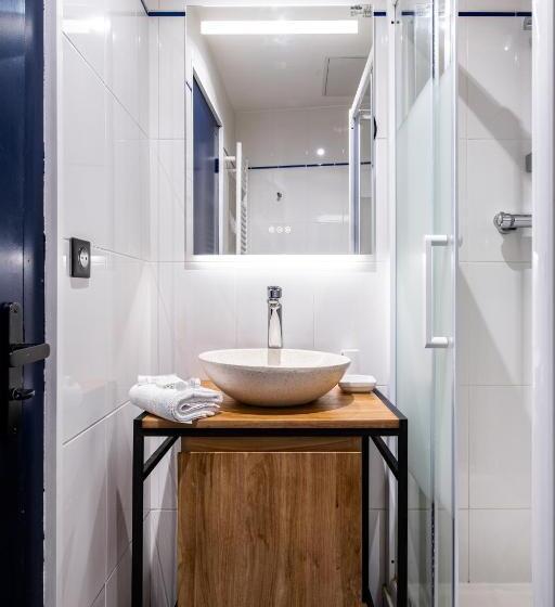 غرفة قياسية, Hôtel Le Français