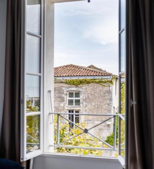 غرفة سوبيريور ثلاثية, Hôtel Le Français