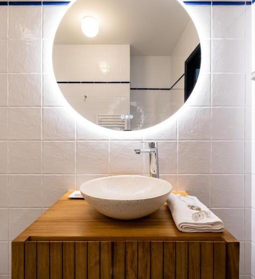 غرفة سوبيريور ثلاثية, Hôtel Le Français