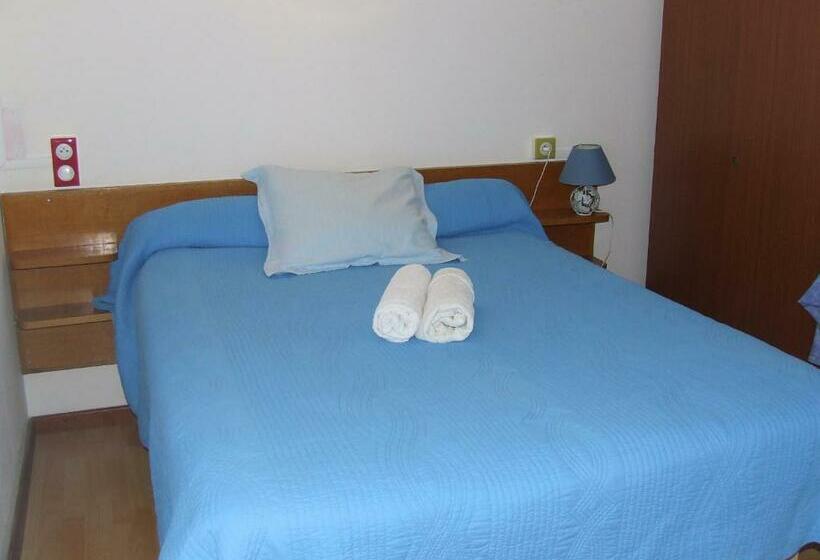 חדר סטנדרט חדר אמבטיה משותף, La Trinite