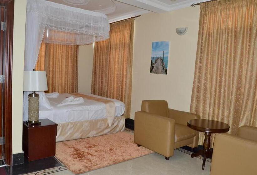 جناح جونيور, Lantana