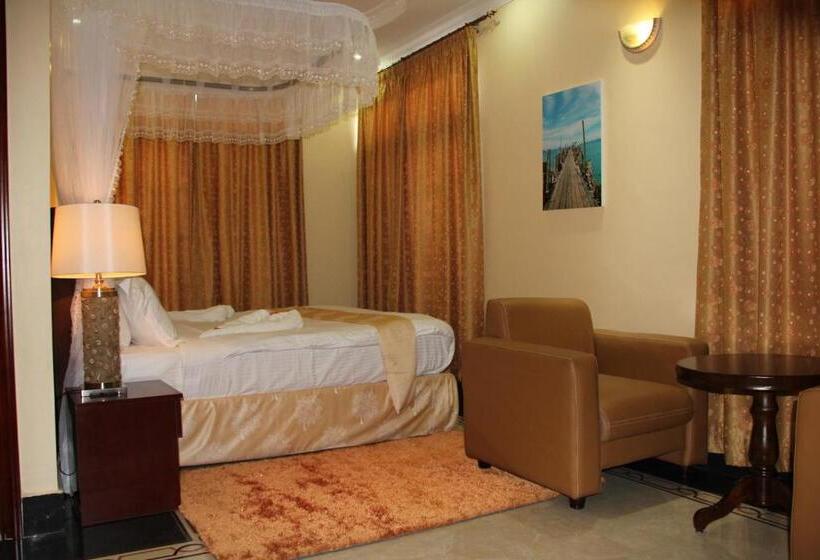 جناح جونيور, Lantana