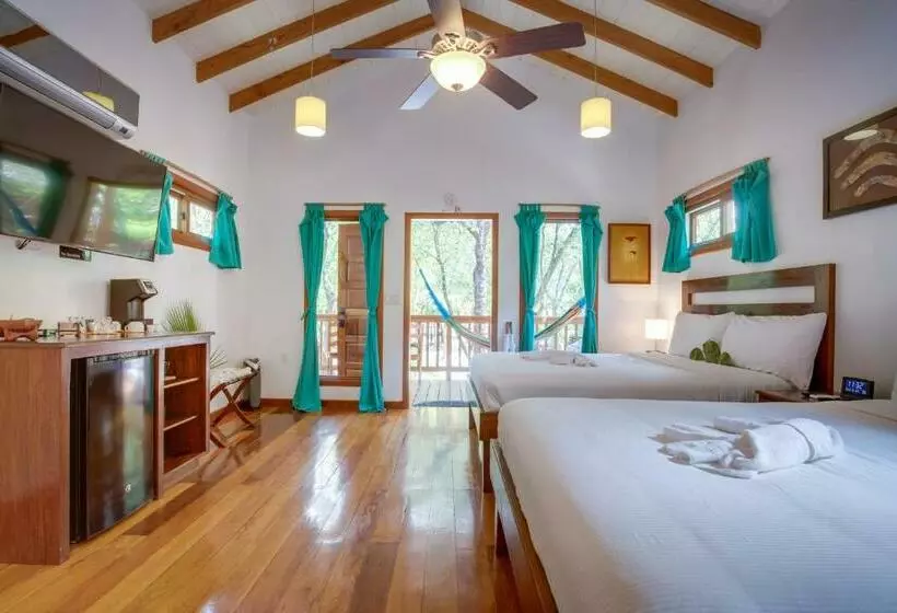 デラックスバンガロー, Mariposa Belize Beach Resort