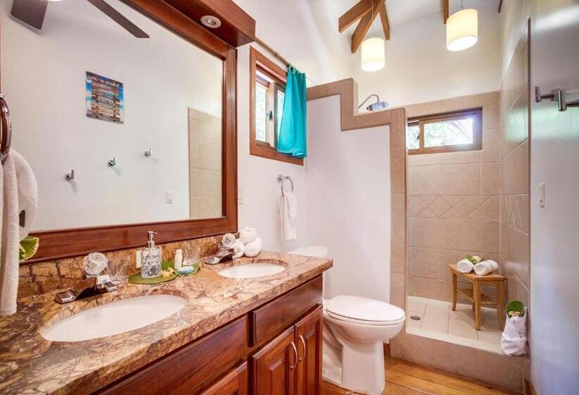 בקתה דלוקס, Mariposa Belize Beach Resort