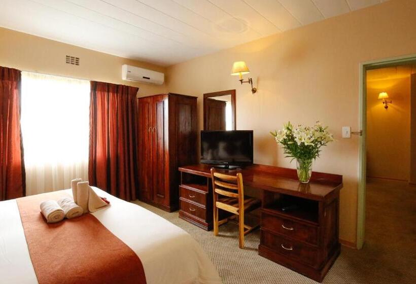 اتاق لوکس با تخت بزرگ, Maun Lodge