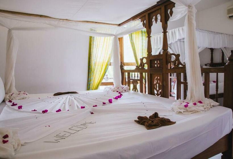 فيلا غرفة نوم واحدة مطلّة علي البحر, Moonshine Uroa Boutique