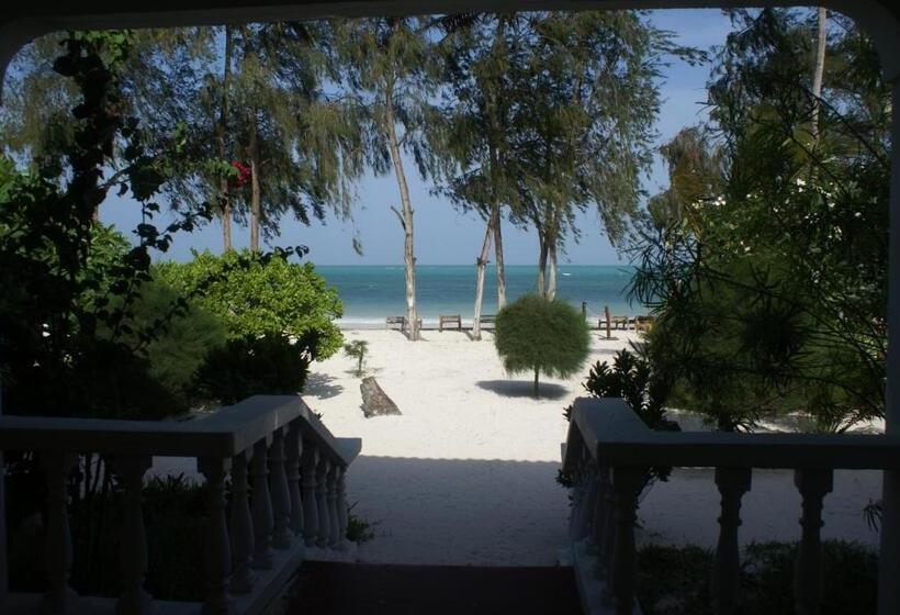 Triple Room Sea View, Moonshine Uroa Boutique