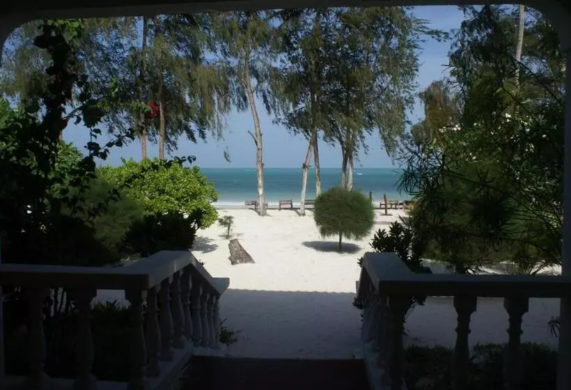 Triple Room Sea View, Moonshine Uroa Boutique