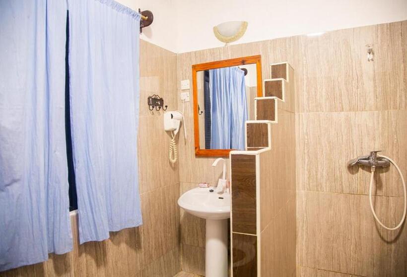 Бунгало Deluxe, Moonshine Uroa Boutique