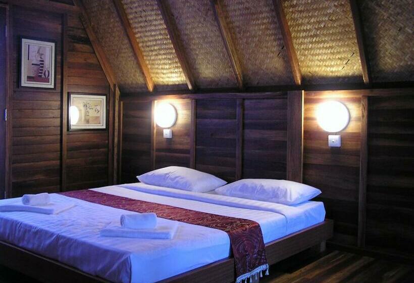 اتاق استاندارد با چشم‌انداز دریا, North Borneo Biostation Resort