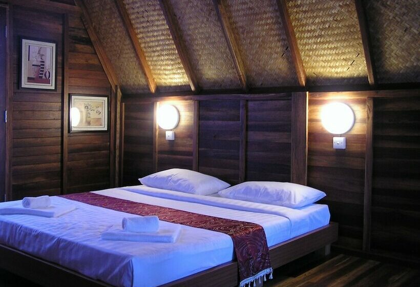 חדר סטנדרט נוף לים, North Borneo Biostation Resort