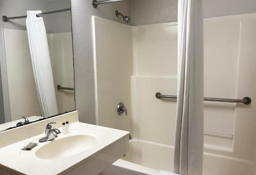 장애인을 위한 킹사이즈 침대 스탠다드 룸, Super Inn & Suites Philadelphia