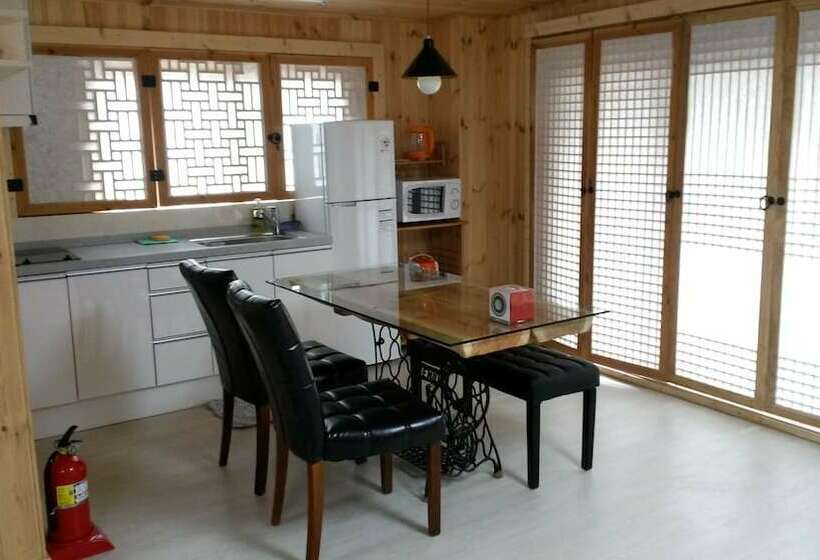 استودیوی استاندارد, Jeju Best Hill