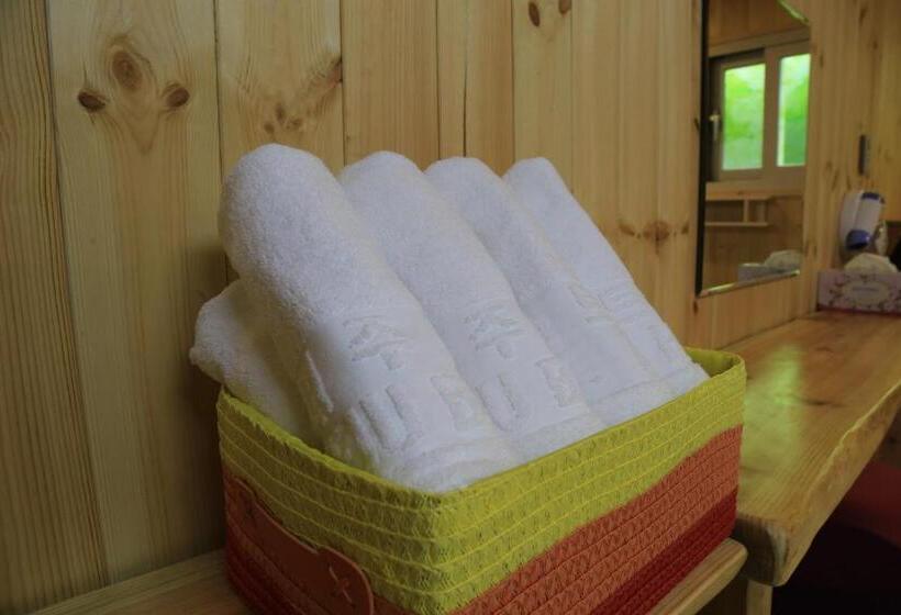 استودیوی استاندارد, Jeju Best Hill