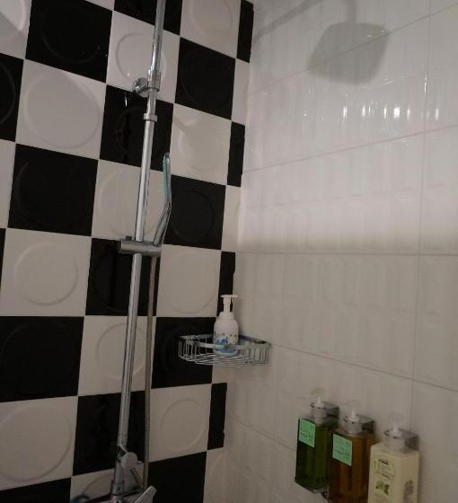 اتاق کلاسیک چهارنفره, Misto B&b