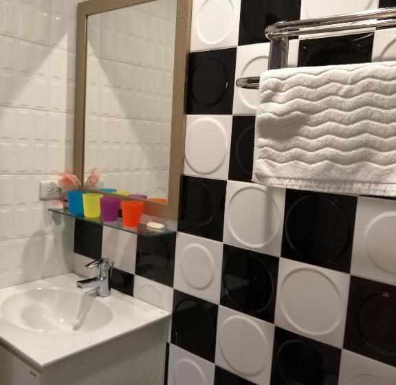 اتاق کلاسیک چهارنفره, Misto B&b