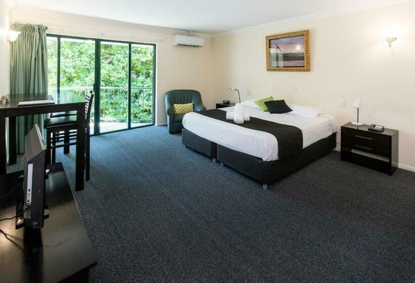 غرفة قياسية سرير كينج, Comfort Hotel Pacific Cleveland