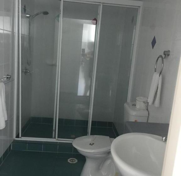 غرفه قياسيه سريرين مزدوجين, Comfort Hotel Pacific Cleveland