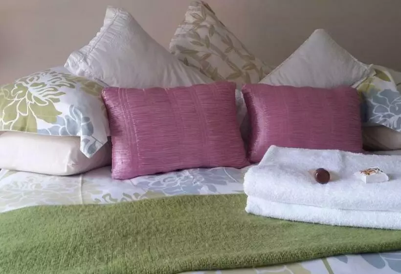 اتاق استاندارد, Harmony Guesthouse