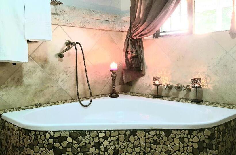 Семейный Номер, Lamon Guesthouse