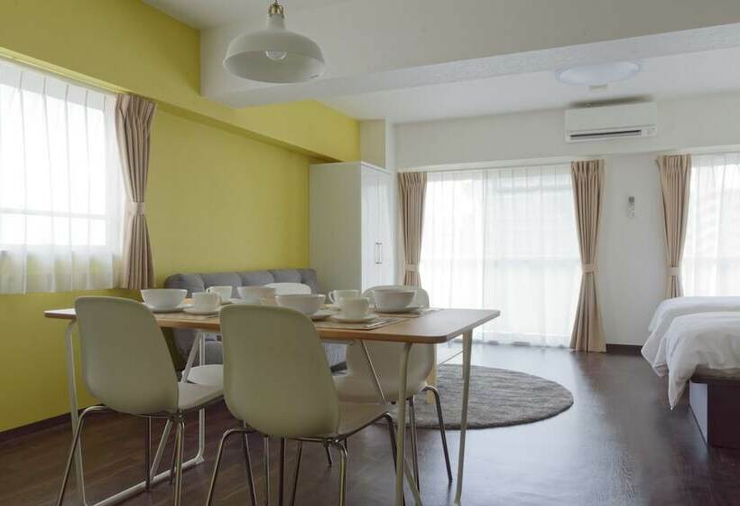 침실 1개 아파트, Wallaby House