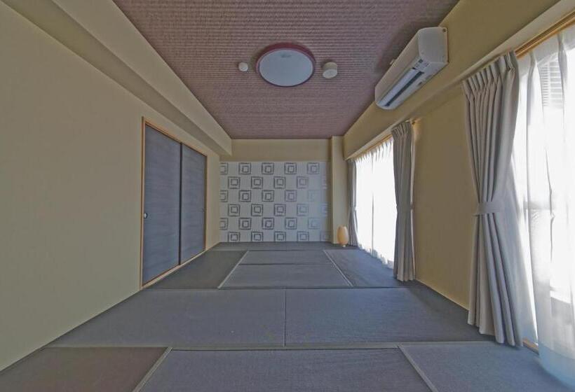 침실 1개 아파트, Wallaby House