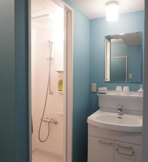 침실 1개 아파트, Wallaby House