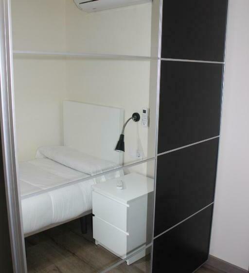 标准单人间, Europa House Village