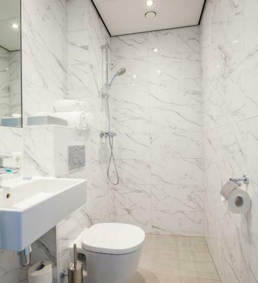 اتاق اکونومی, 2stay