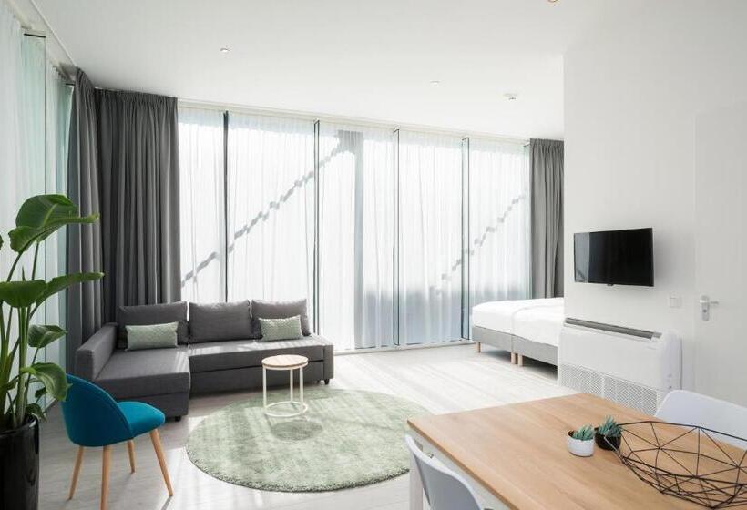 اتاق سوپریور, 2stay