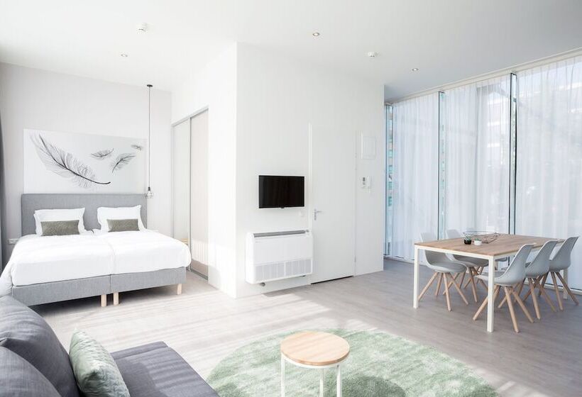 اتاق سوپریور, 2stay