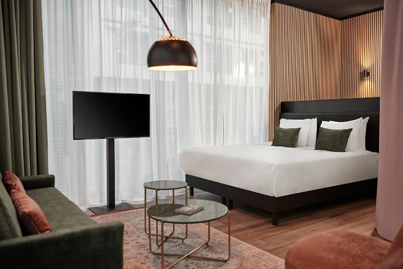 سوییت جونیور, 2stay