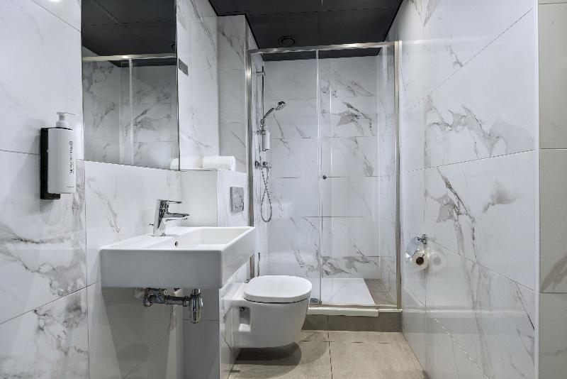 اتاق سوپریور, 2stay