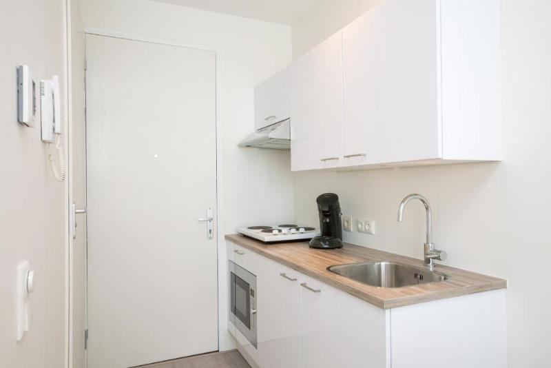 اتاق اکونومی, 2stay