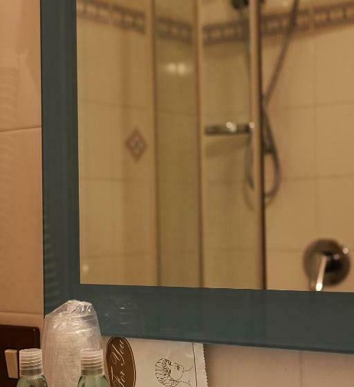 חדר סטנדרט לשלושה, Il Focolare