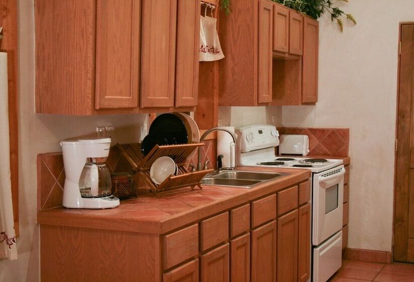 3间卧室的房子, Shady Brook Inn And Resort