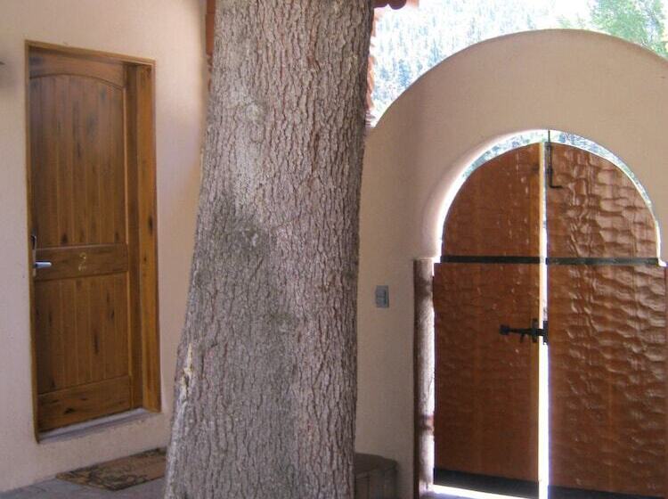 3间卧室的房子, Shady Brook Inn And Resort