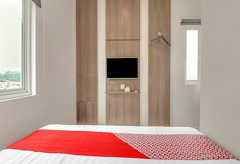 キングサイズベッドのスタンダードルーム, Capital O The Regia Cihampelas Hotel Bandung