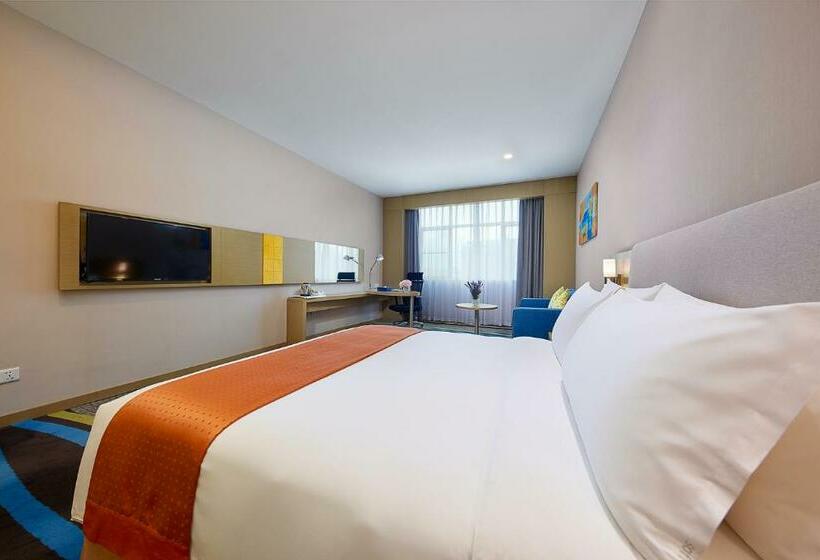 Номер Superior, Guangzhou Baiyun Airport Rejoice By Argyle Hotel Rehe Metro Exit B   Free Shuttle Bus Is Provided Du