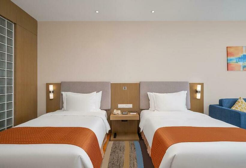 스탠다드 룸, Guangzhou Baiyun Airport Rejoice By Argyle Hotel Rehe Metro Exit B   Free Shuttle Bus Is Provided Du