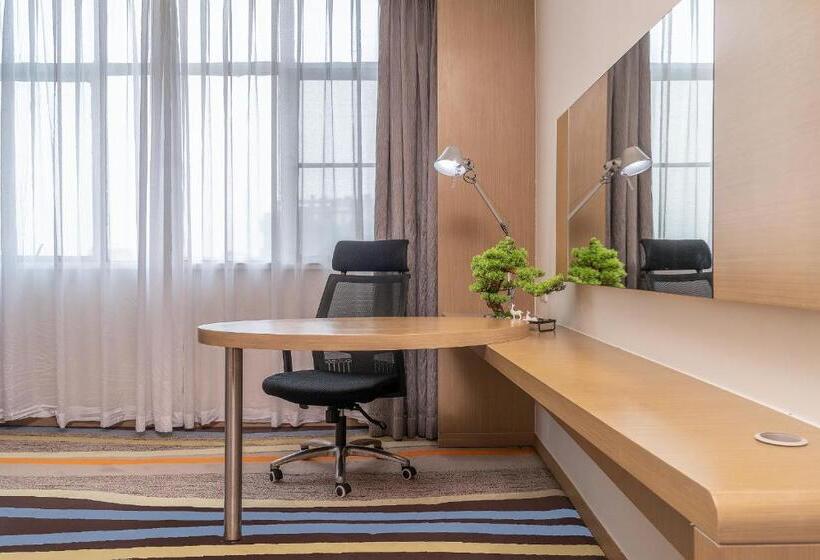 스탠다드 룸, Guangzhou Baiyun Airport Rejoice By Argyle Hotel Rehe Metro Exit B   Free Shuttle Bus Is Provided Du